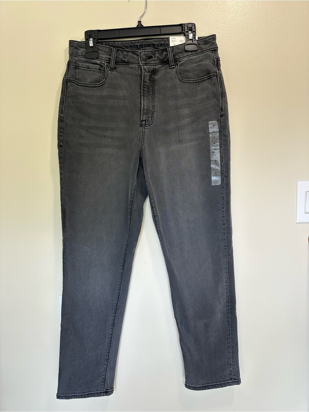 NWT American Eagle Outfitters Women's Washed Black Mom Jeans
